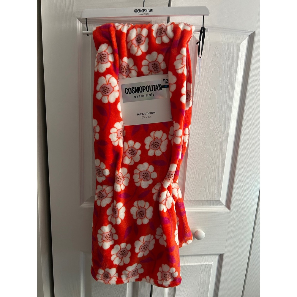 Cosmopolitan Essentials Orange Floral Plush Throw Blanket Retro Soft Fleece